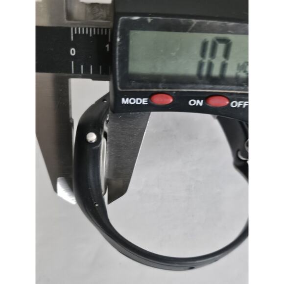 Rare Alpha Basic Uunisex Analog Quartz Watch Silicone Band New Battery Running